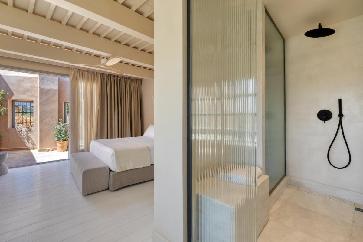 AZADE Chania - Housity