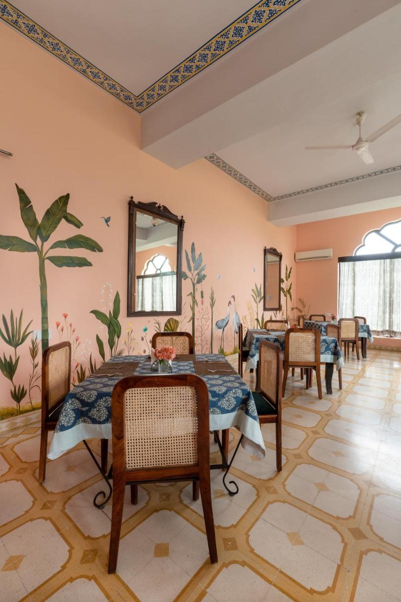 Gulaab Niwaas Palace - Housity