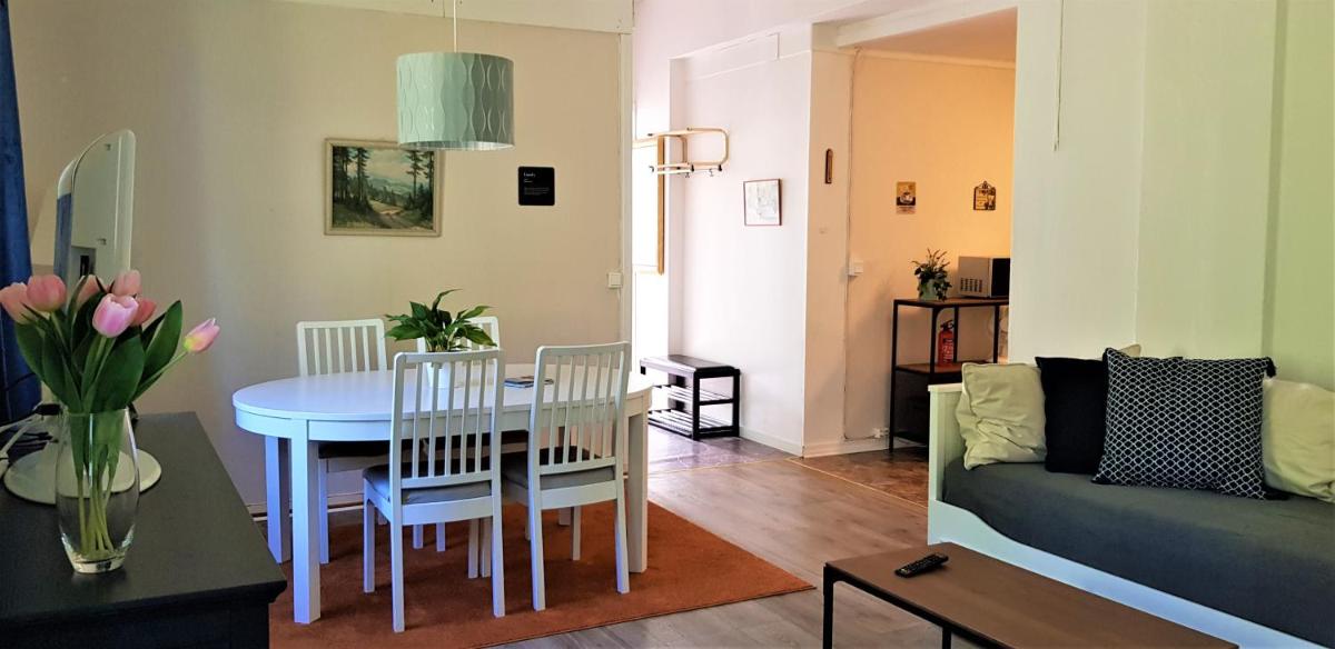 Parkvillan Sunshine Living Condo - Housity