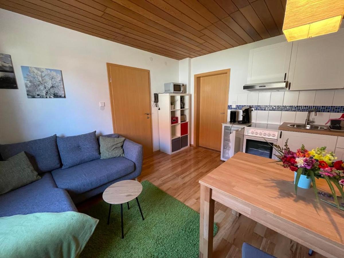 Zur Söhre - Housity