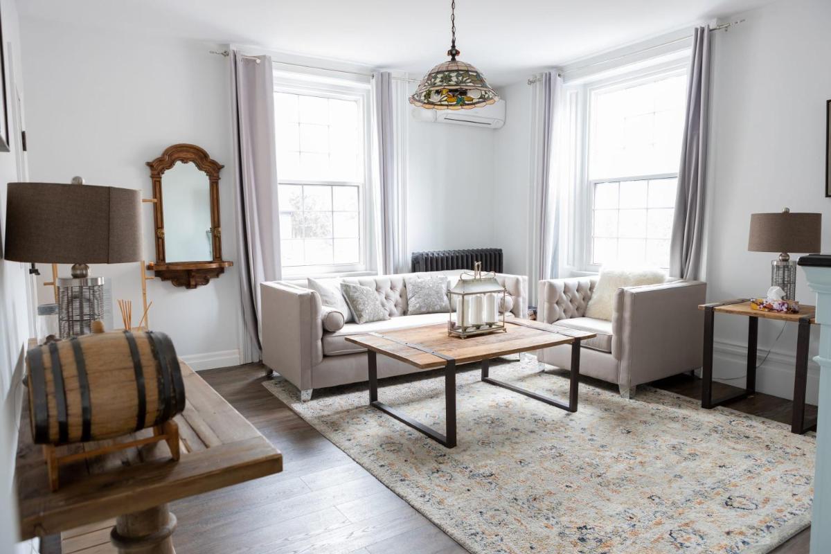 Modern Apt Near Downtown Burlington Ideal for long stays - U2 - The Blair - Housity
