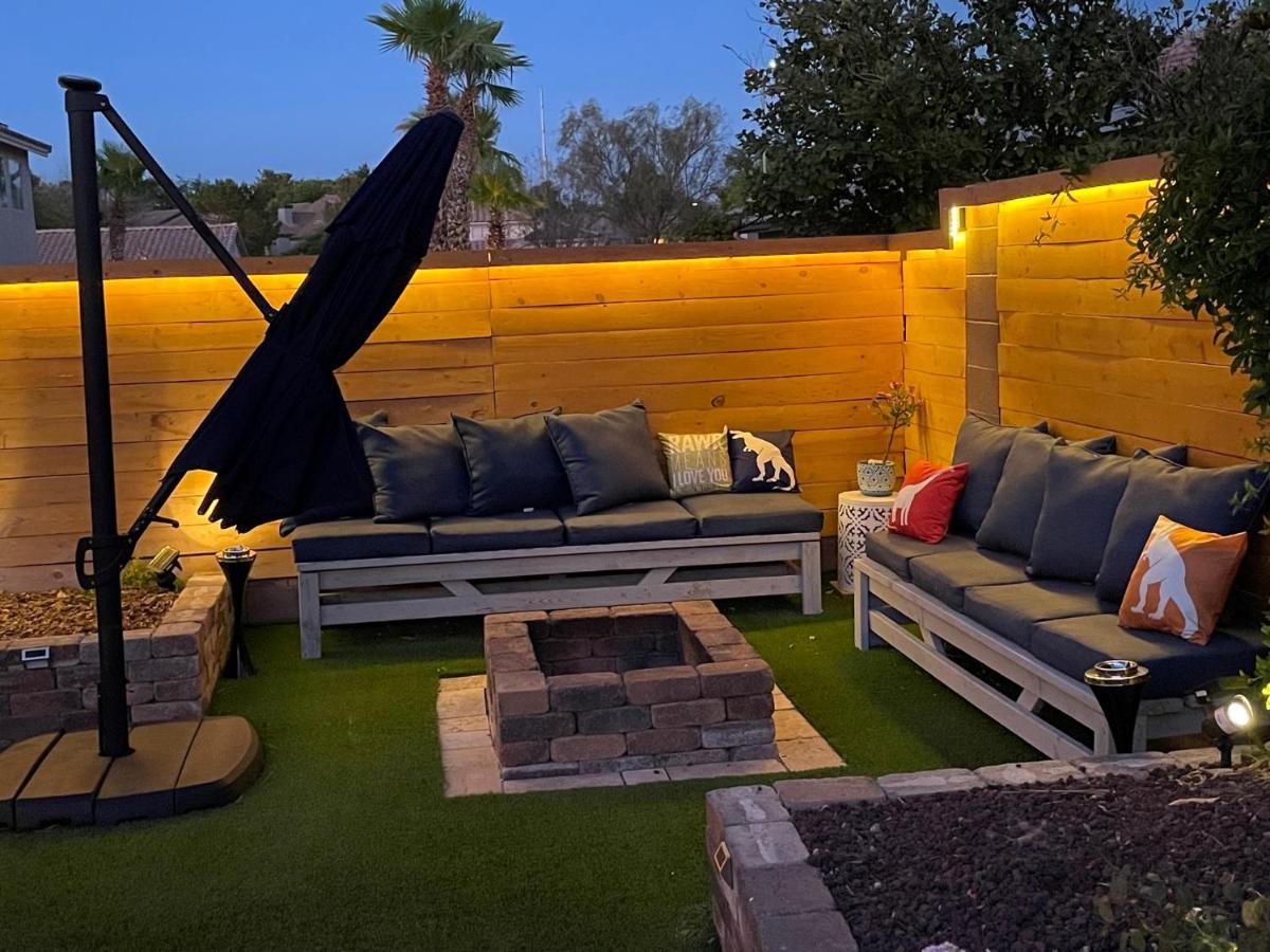 Gorgeous Henderson Home with Pool! - Housity