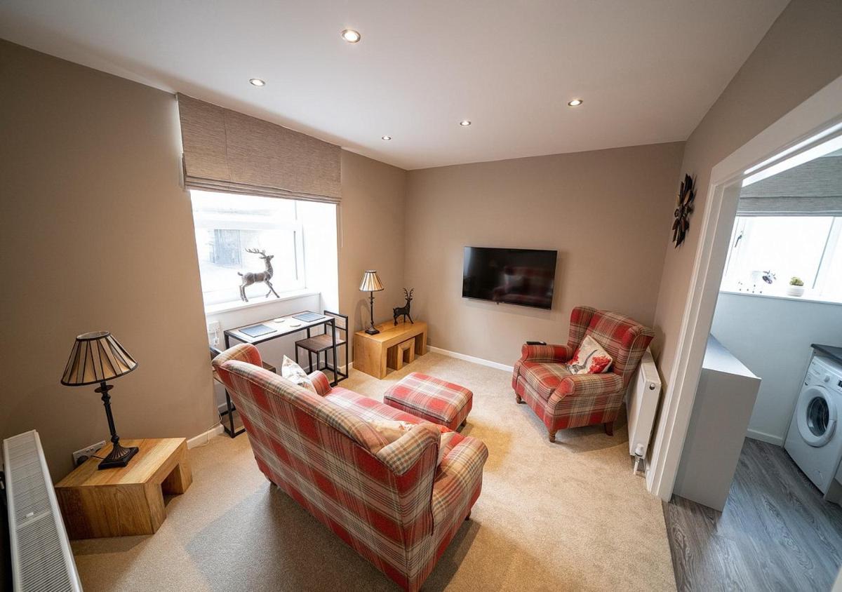 The Sherlock Roadside Apartment - Housity
