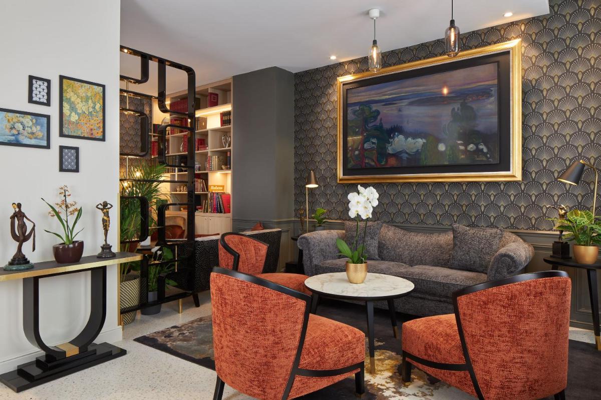 Coin salon dans l'établissement Hotel Villa Romantic & Spa
