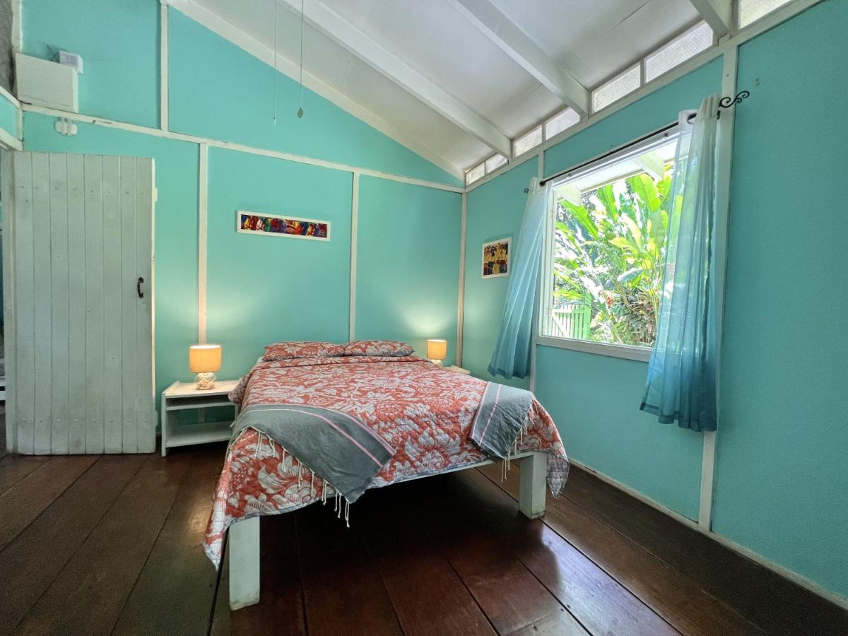 Lovely Casa Cucula Pool House with FiberOp - Housity