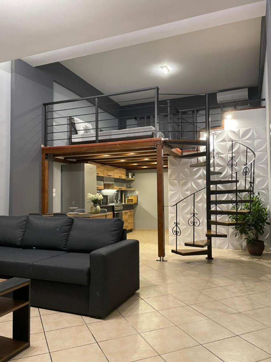 Felicia`s House - Housity