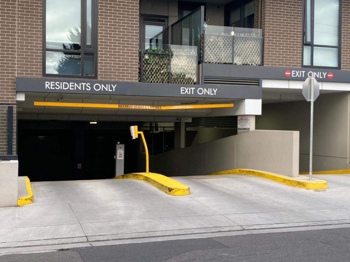 Furnished 2 BR/2 Baths apartment at MCity Clayton - Housity