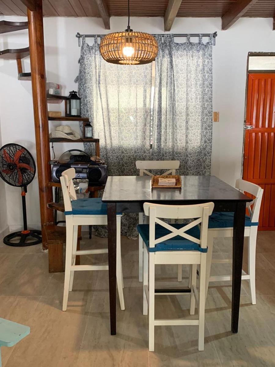 Suitetrails - JOEBI'S HOUSE walking distance to Rocky Cay beach ideal for families or groups