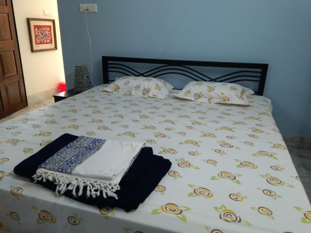 RNR Homestay Santiniketan - Housity