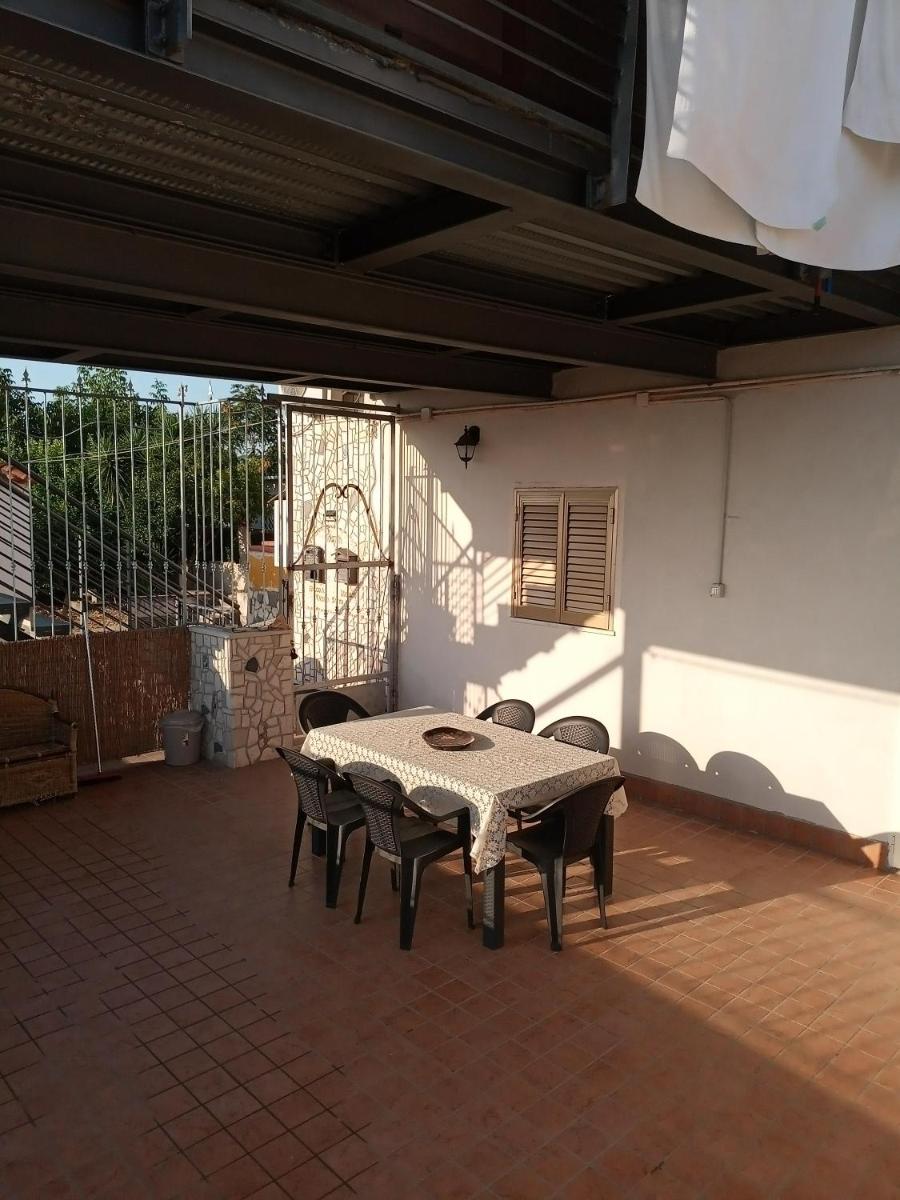 HOME VESUVIUS - Housity