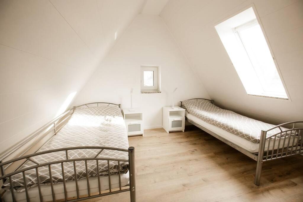 bonquartier - HOUSE - GARDEN - FOREST - TOP ROAD CONNECTION - Housity