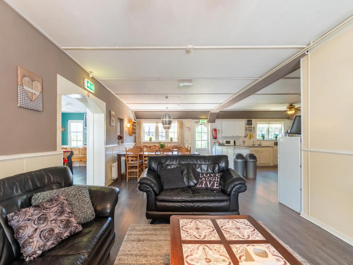 Holiday home in the centre of Giethoorn - Housity