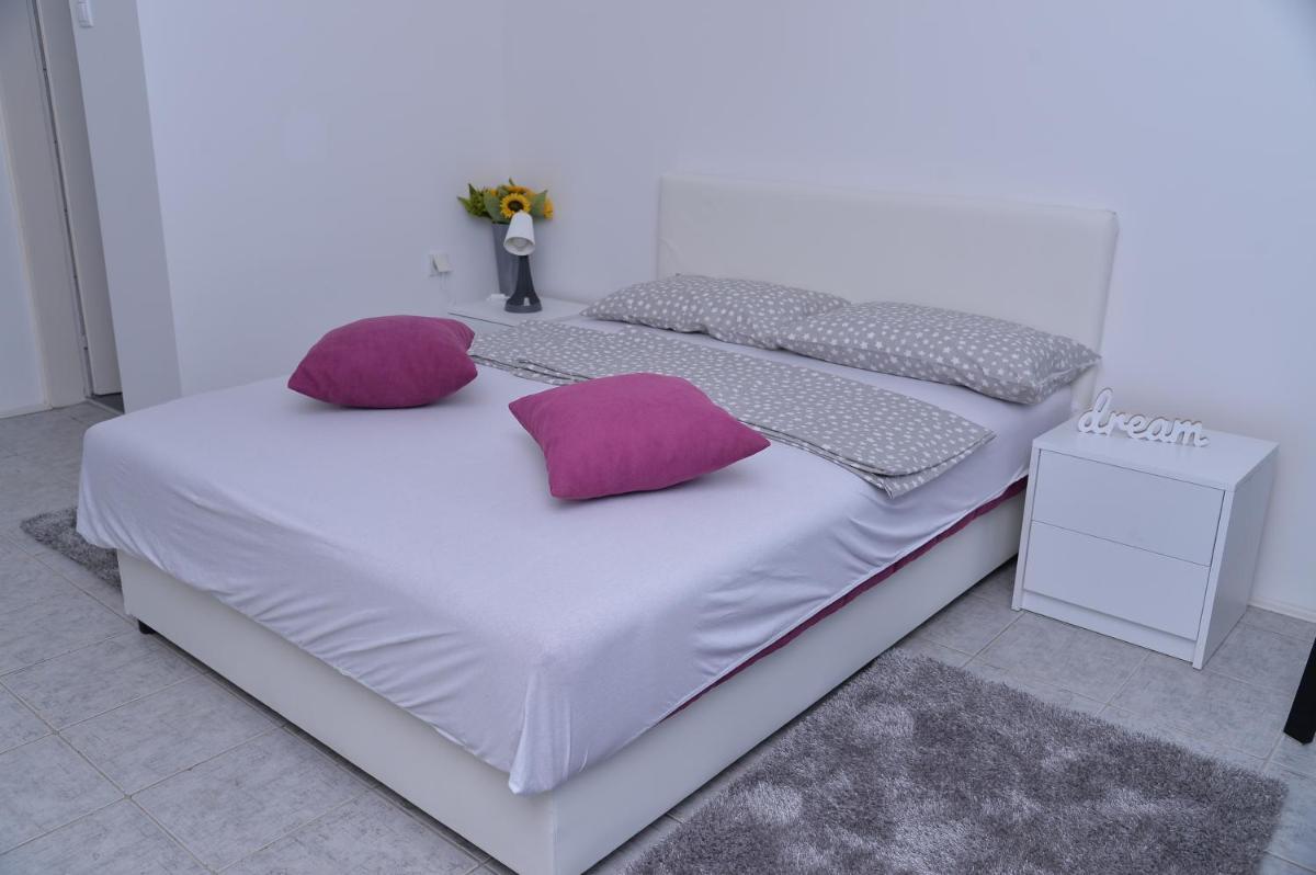 Apartments INN Smederevska Palanka - Housity