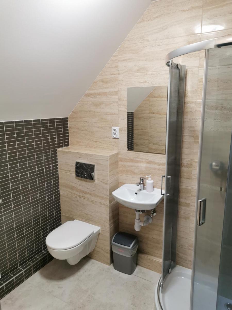 Noclegi Piotrków Tryb - Housity