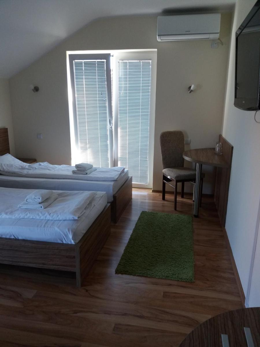 Villa Dunja - Housity