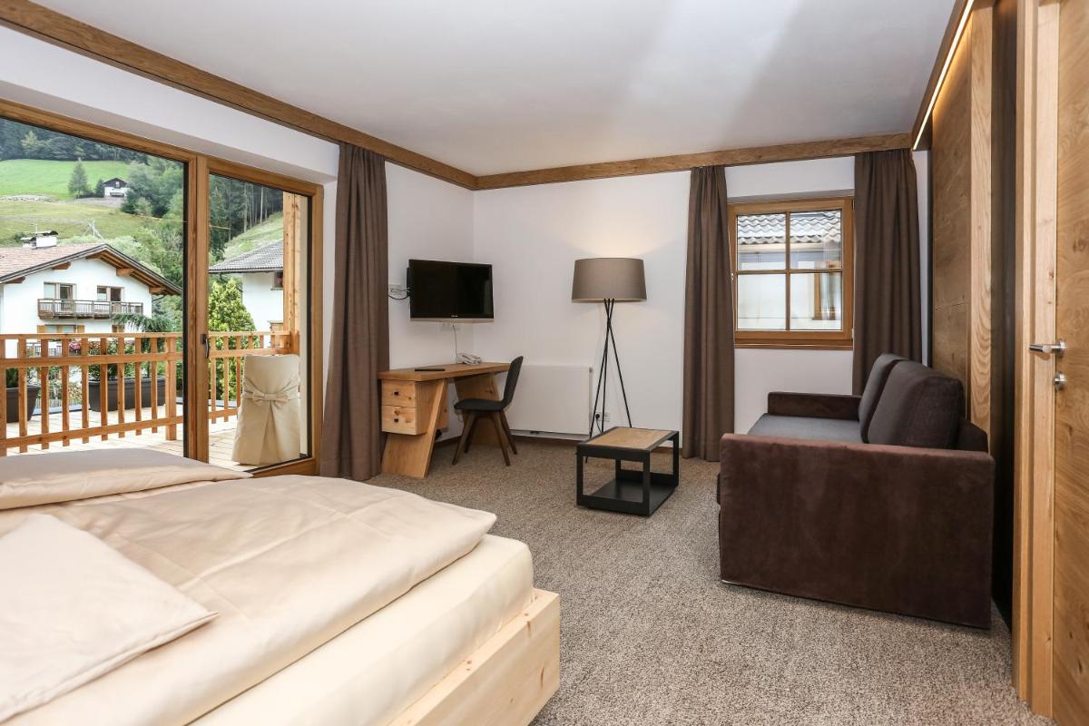 Hotel Gasthof Höllriegl - Housity