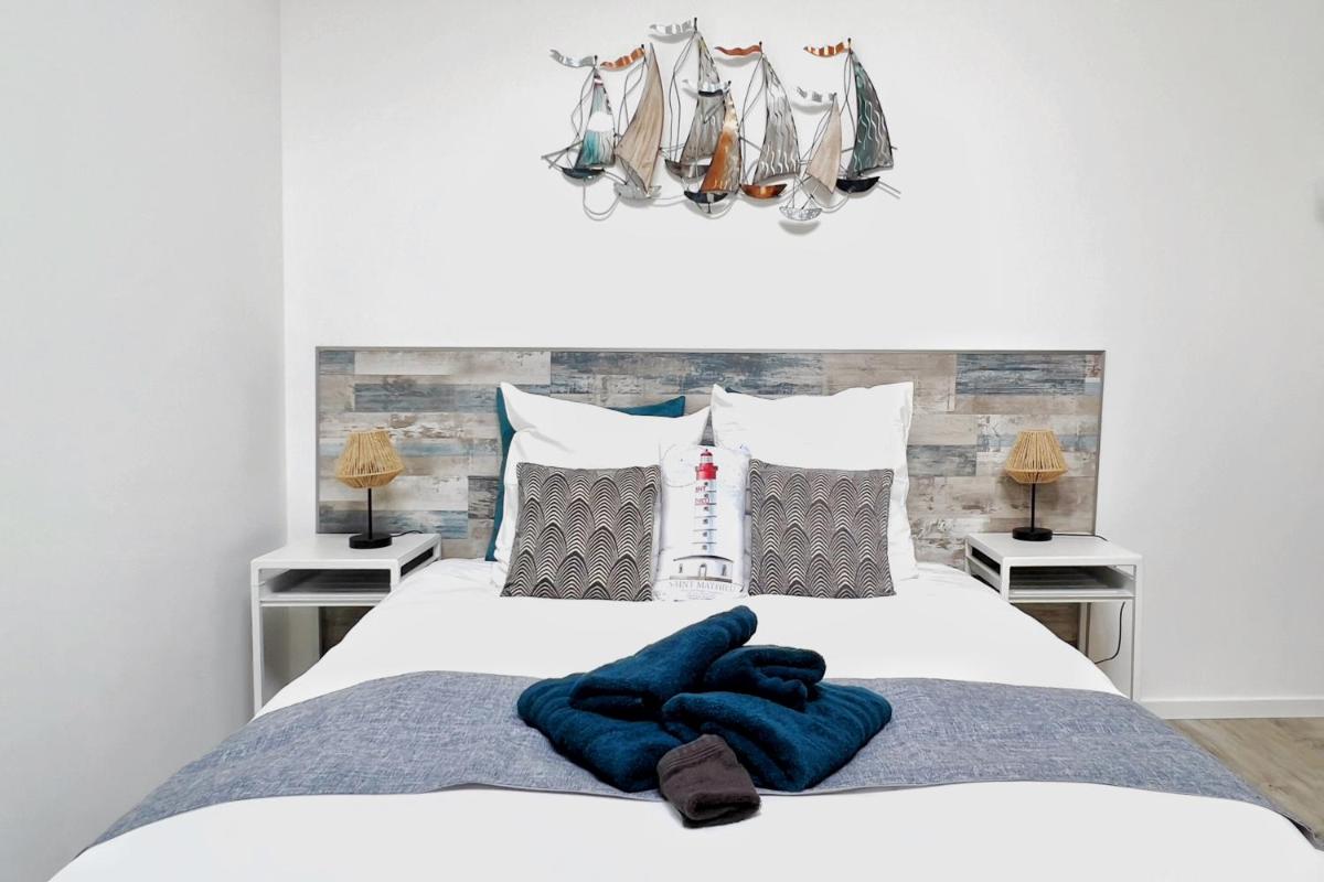 Les Vestiges du jour - Housity