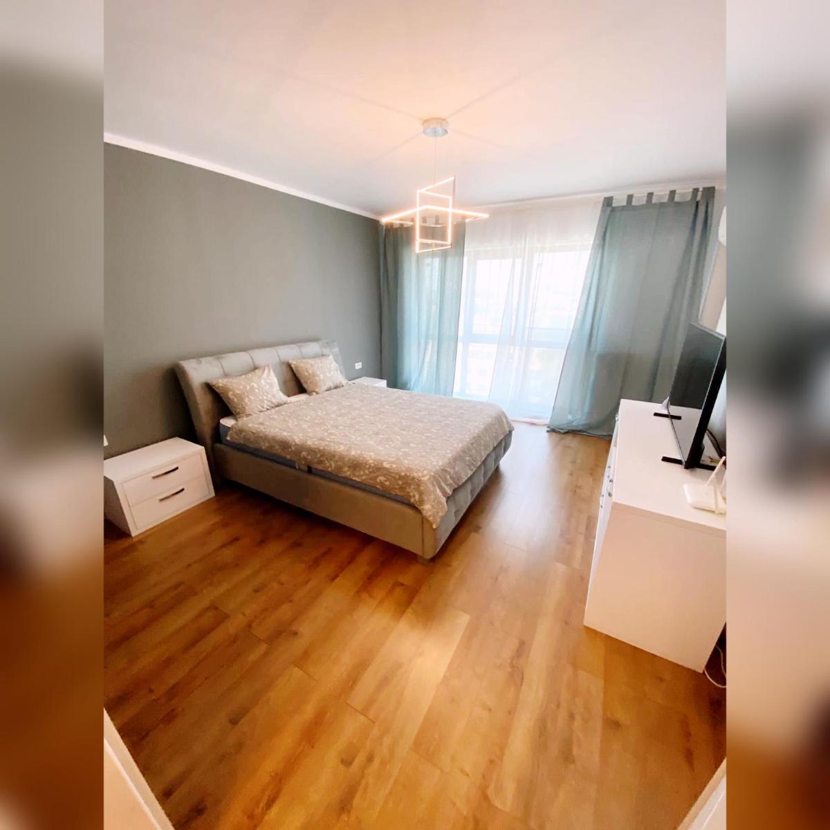 Plazza Studio - Housity