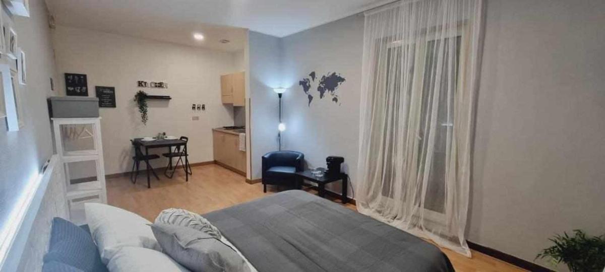 Laura Home - Housity