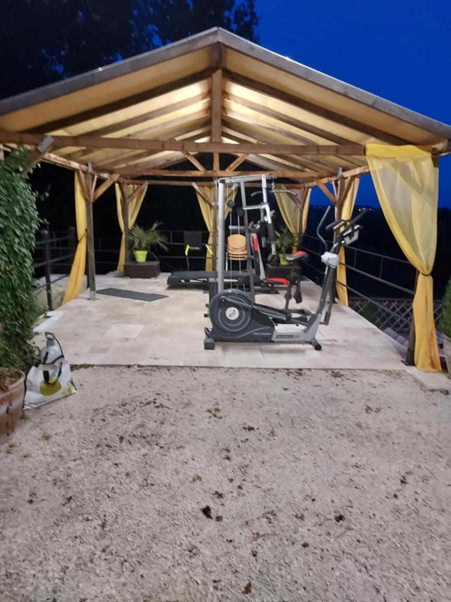 Vila avec, piscine, tennis. - Housity