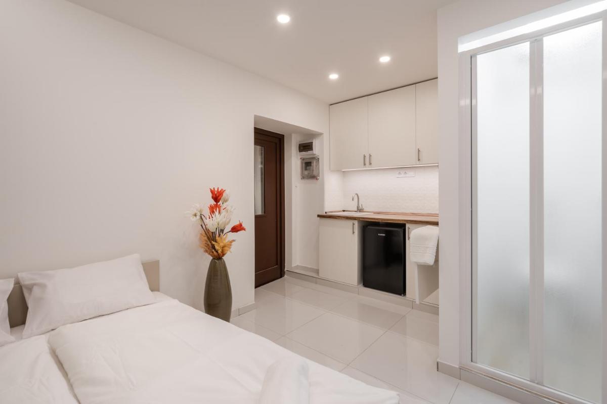Studio Apollo - Housity