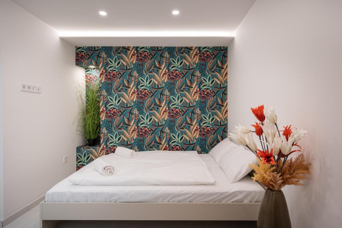 Studio Apollo - Housity