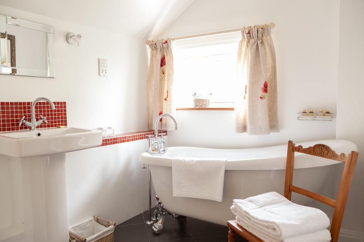 Belmont Bed and Breakfast - Housity