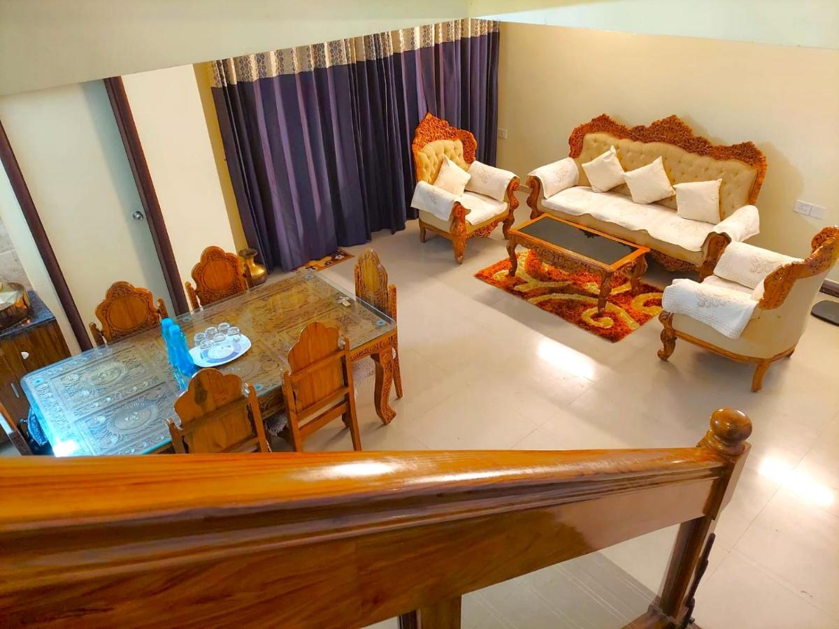Entire 3 bedroom Duplex Villa with Garden at Vedic - Housity