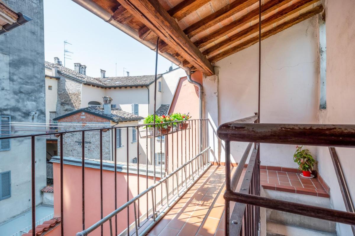 Suitetrails - Oltretorrente District Mini House