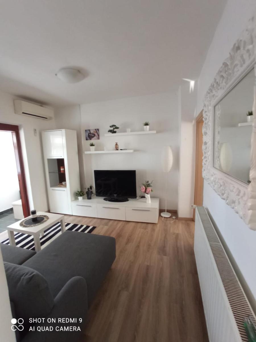 MIA - Housity