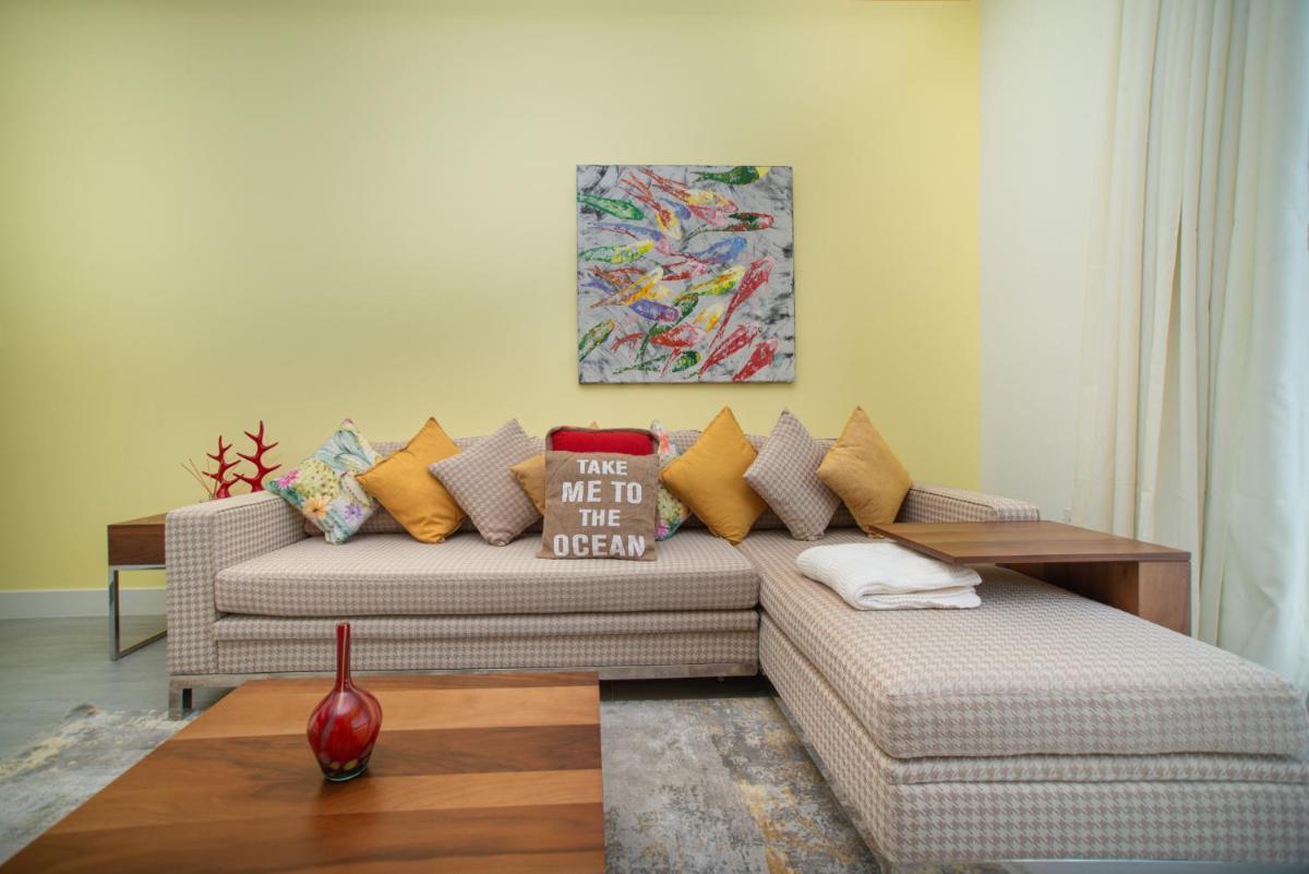 Luxury 1 bed apartment near Seven Mile Beach at The Grove - Villa Pina Colada - Housity