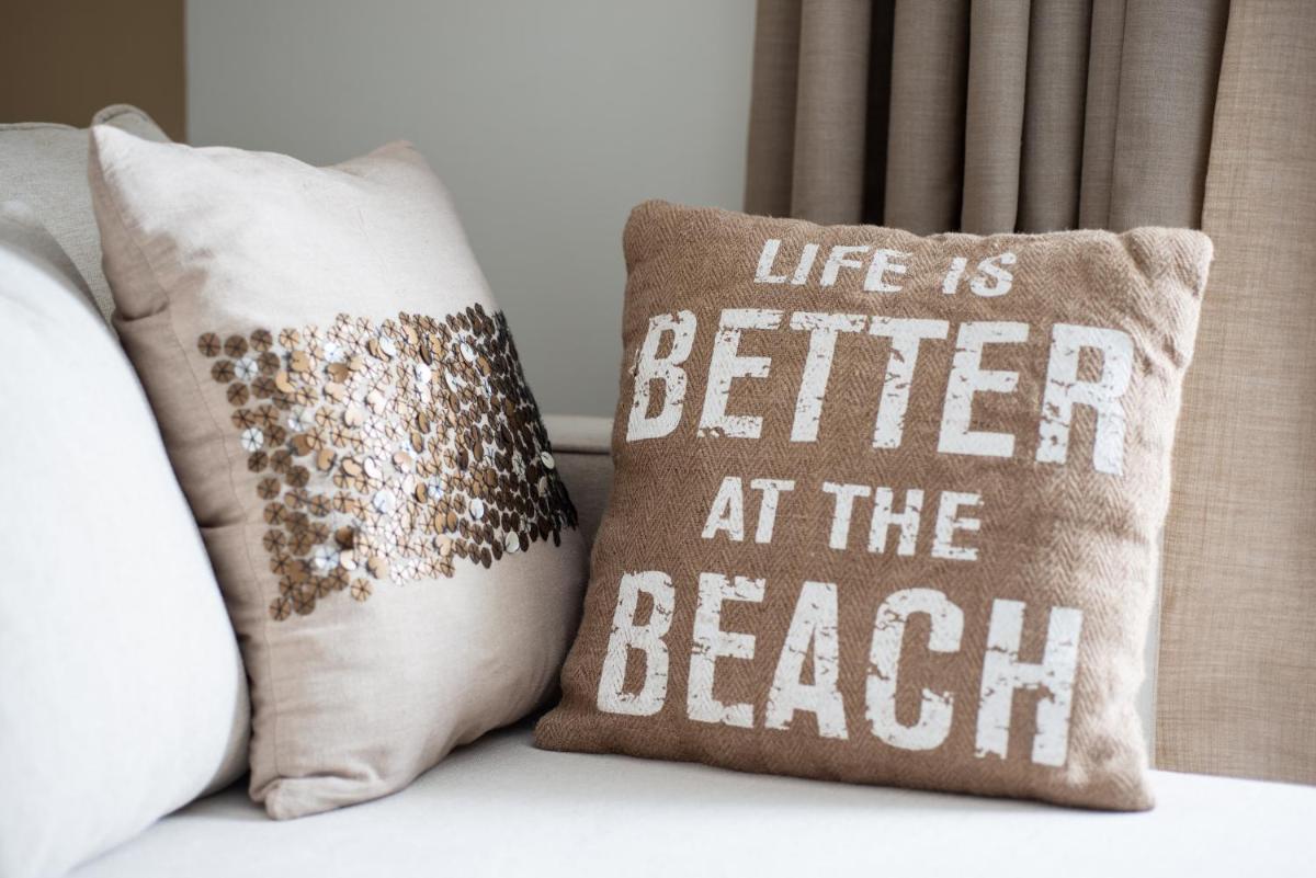 Luxury 1 bed apartment near Seven Mile Beach at The Grove - Villa Gypsy Soul - Housity