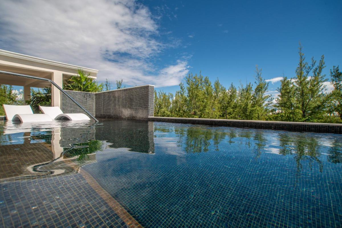 Suitetrails - STUDIO apartment near Seven Mile Beach at The Grove