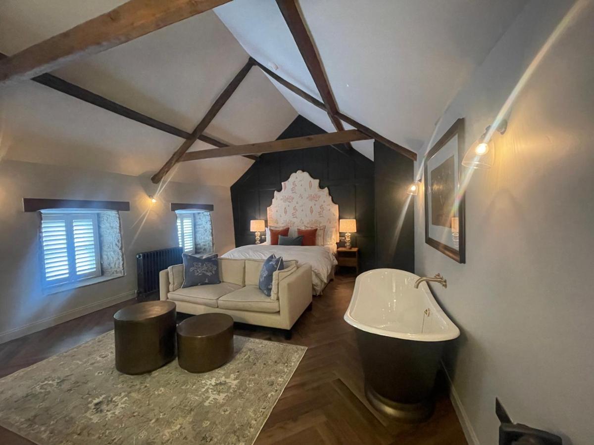 The Hideaway - Housity