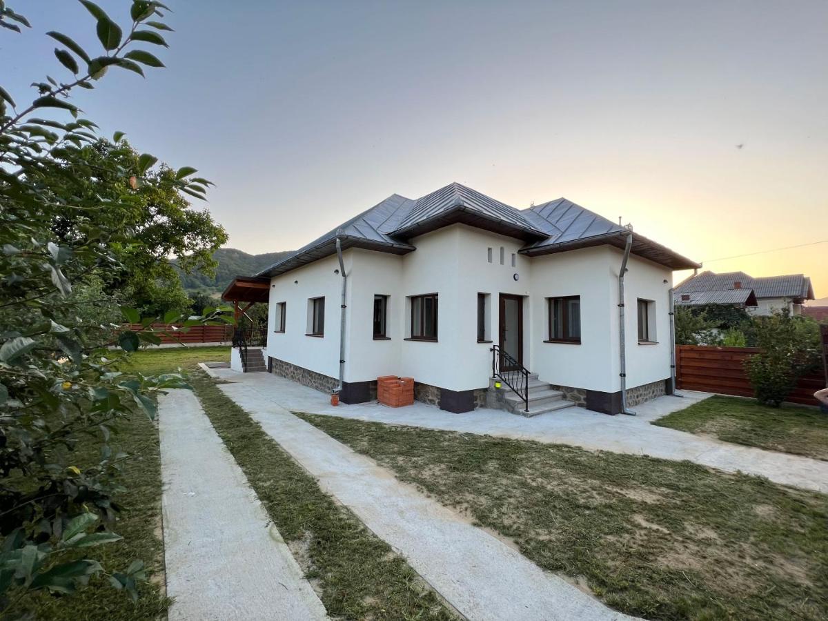 Casa Ana Corbșori - Housity