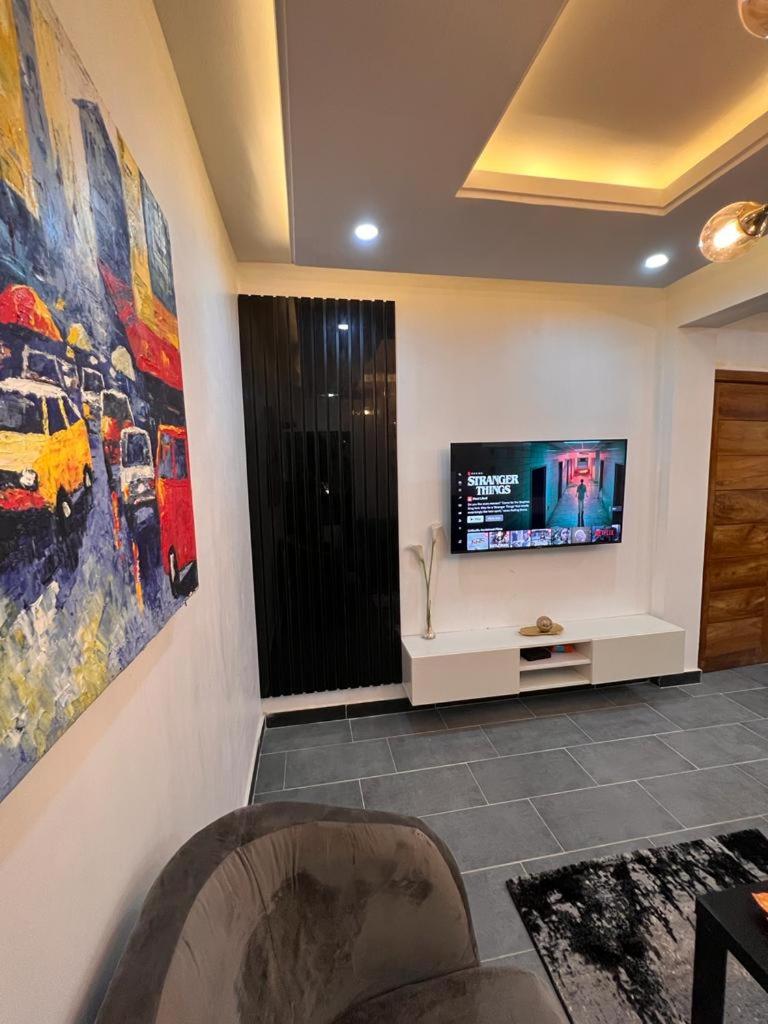Luxury 2 bedroom flat with pool at kingsland Lekki - Housity