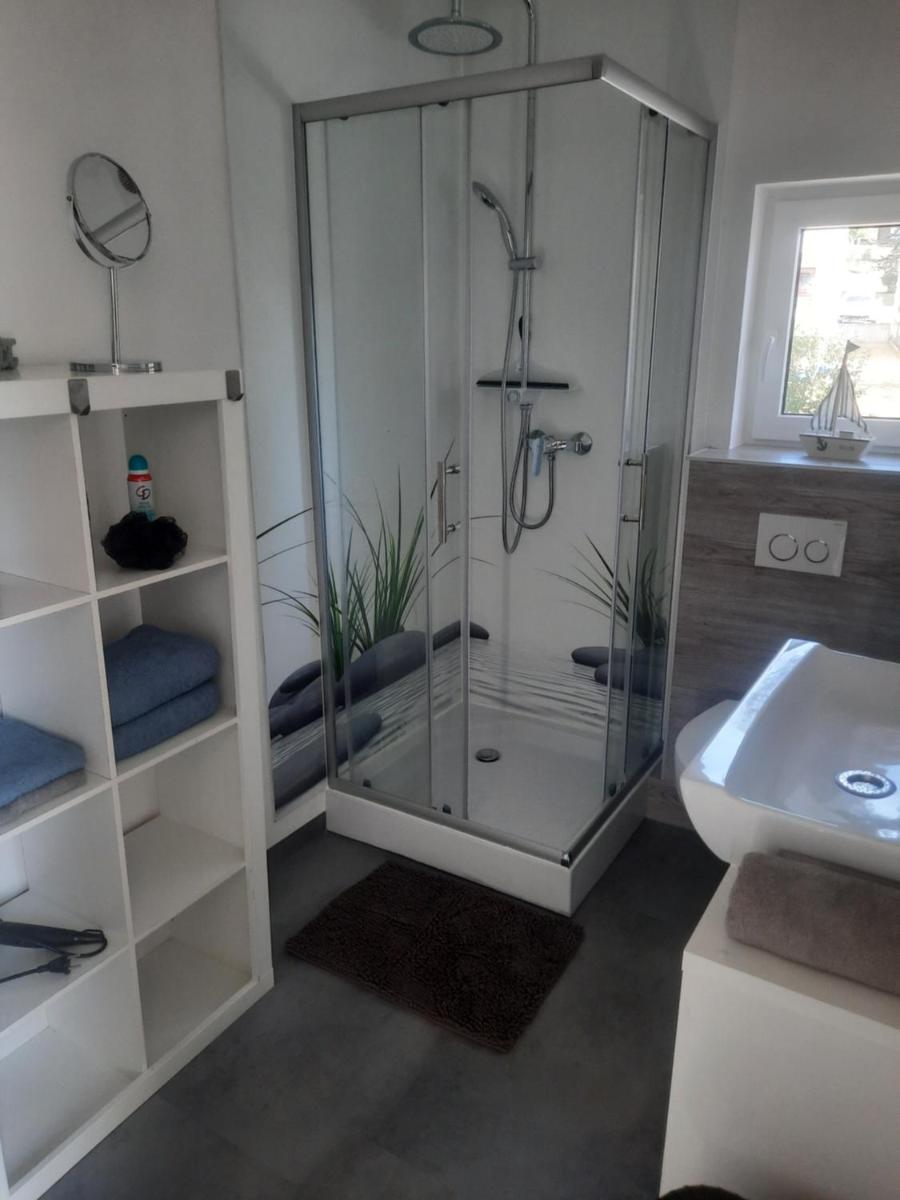 Exklusive Wohnoase mit 3 Schlafzimmern MwSt ausweisbar großer Balkon in toller Lage von Melsungen - Housity
