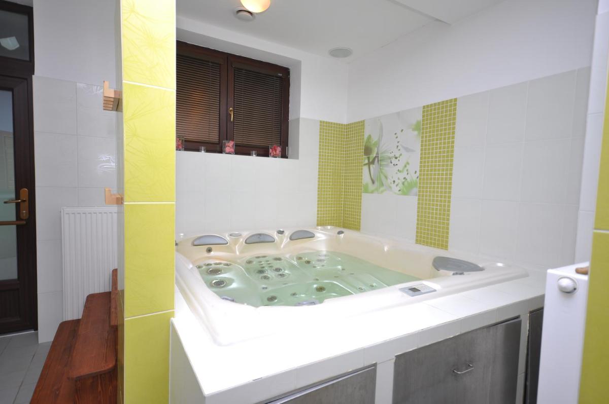 Apartmánové ubytování v Koutech - Housity