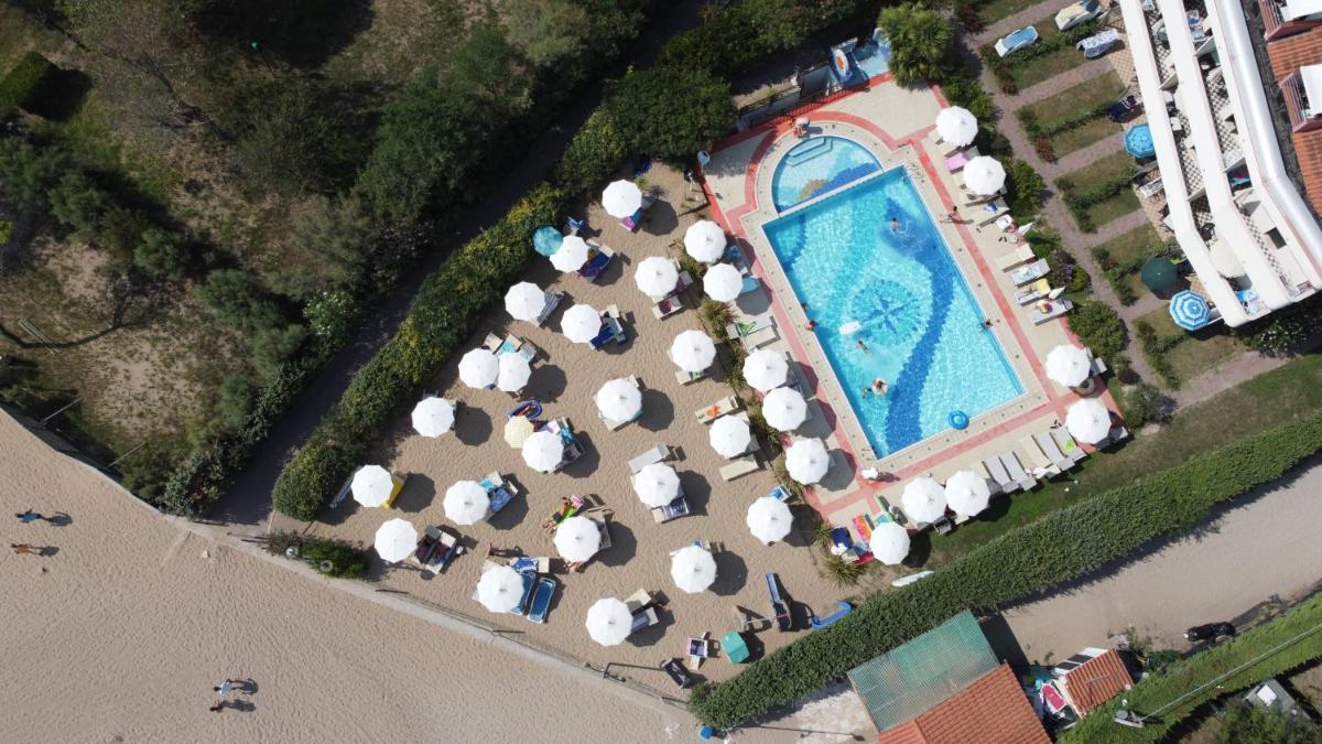 Eurobeach Residence - Housity