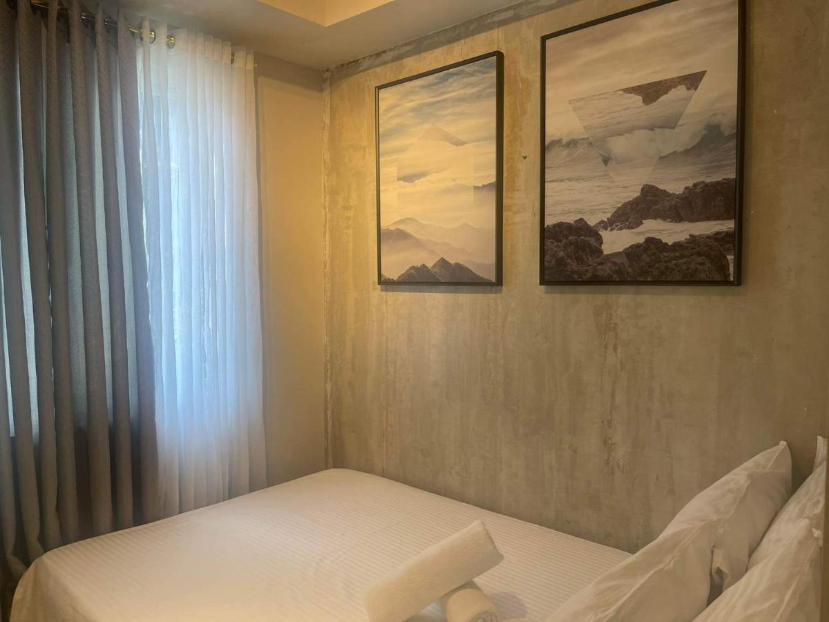 Suitetrails - Sea Residences MOA Arena, SMX 1BR free wifi & Netflix