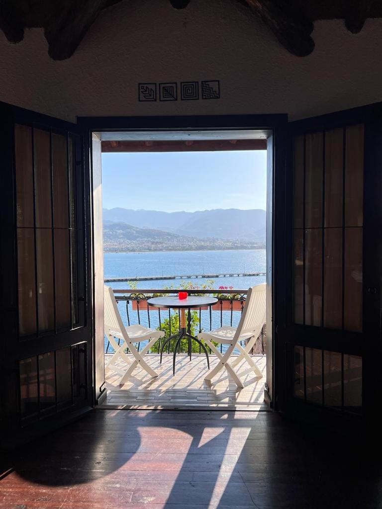 Suitetrails - Escape to History in a Stunning Stone House with Garden and Sea View in the Heart of Alanya