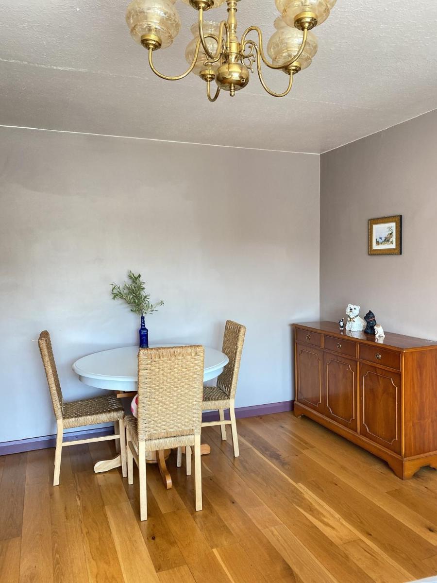 Lovely 3 bedroom flat close from station - Housity