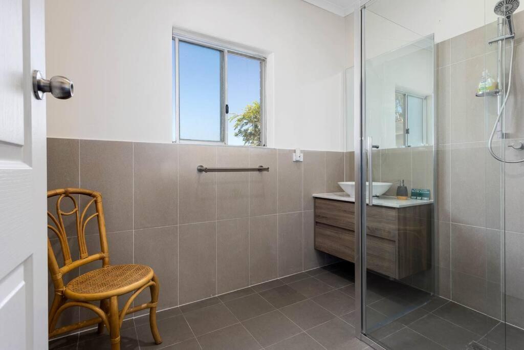 COASTVIEW- Stunning views over Port Elliot - Housity