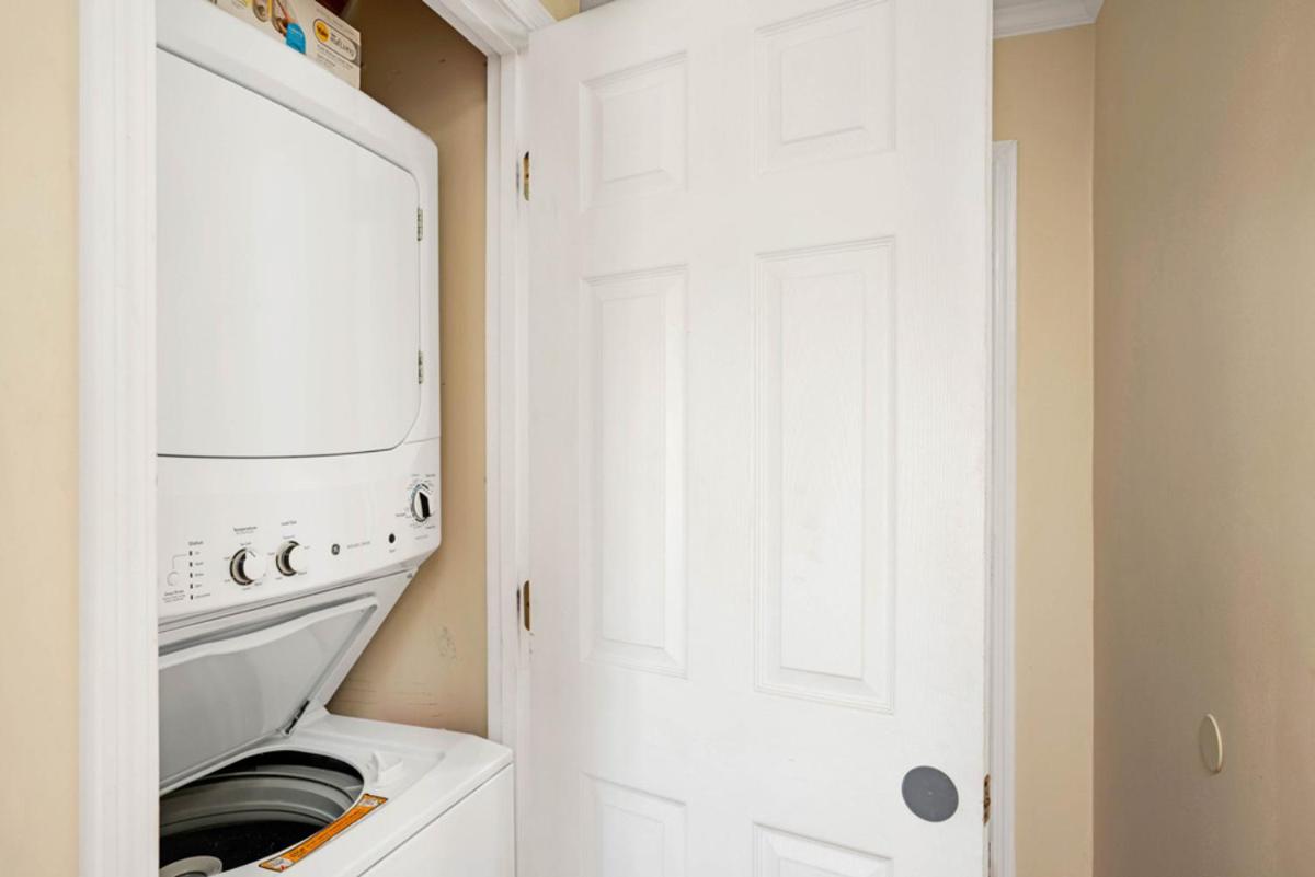 The Hideaway by Oak Island Accommodations - Housity