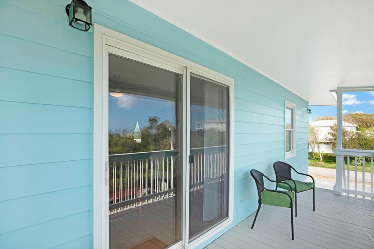 The Hideaway by Oak Island Accommodations - Housity