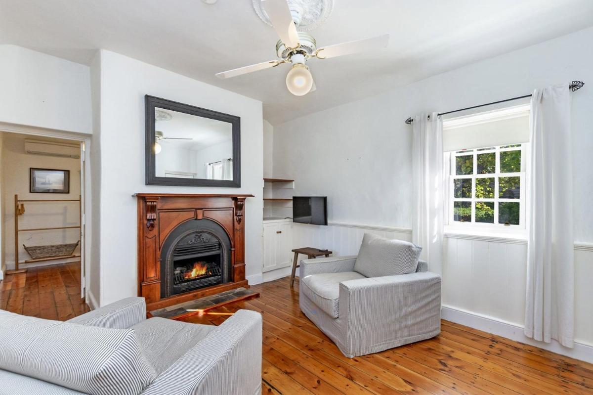 Pea Soup Cottage - Housity