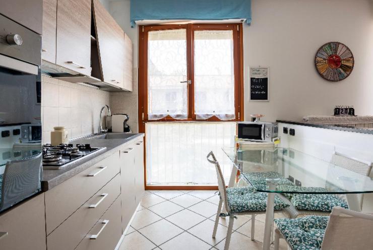 Casti - Appartamento MM3 Comasina - Housity