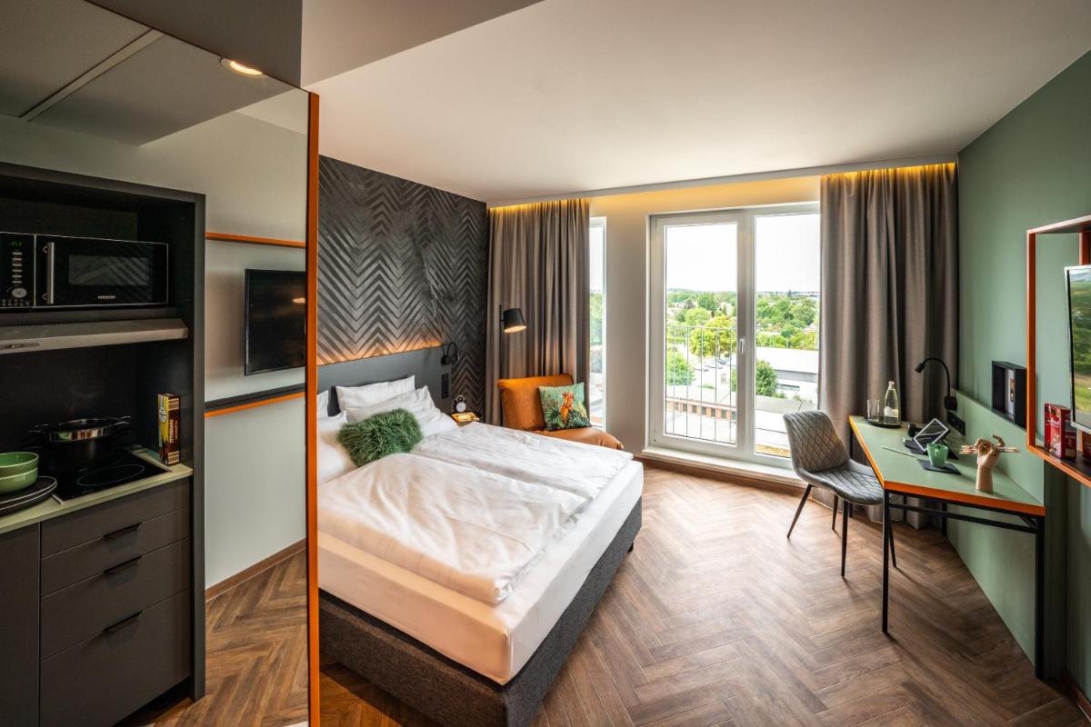 LOGINN Hotel Berlin Airport - Housity
