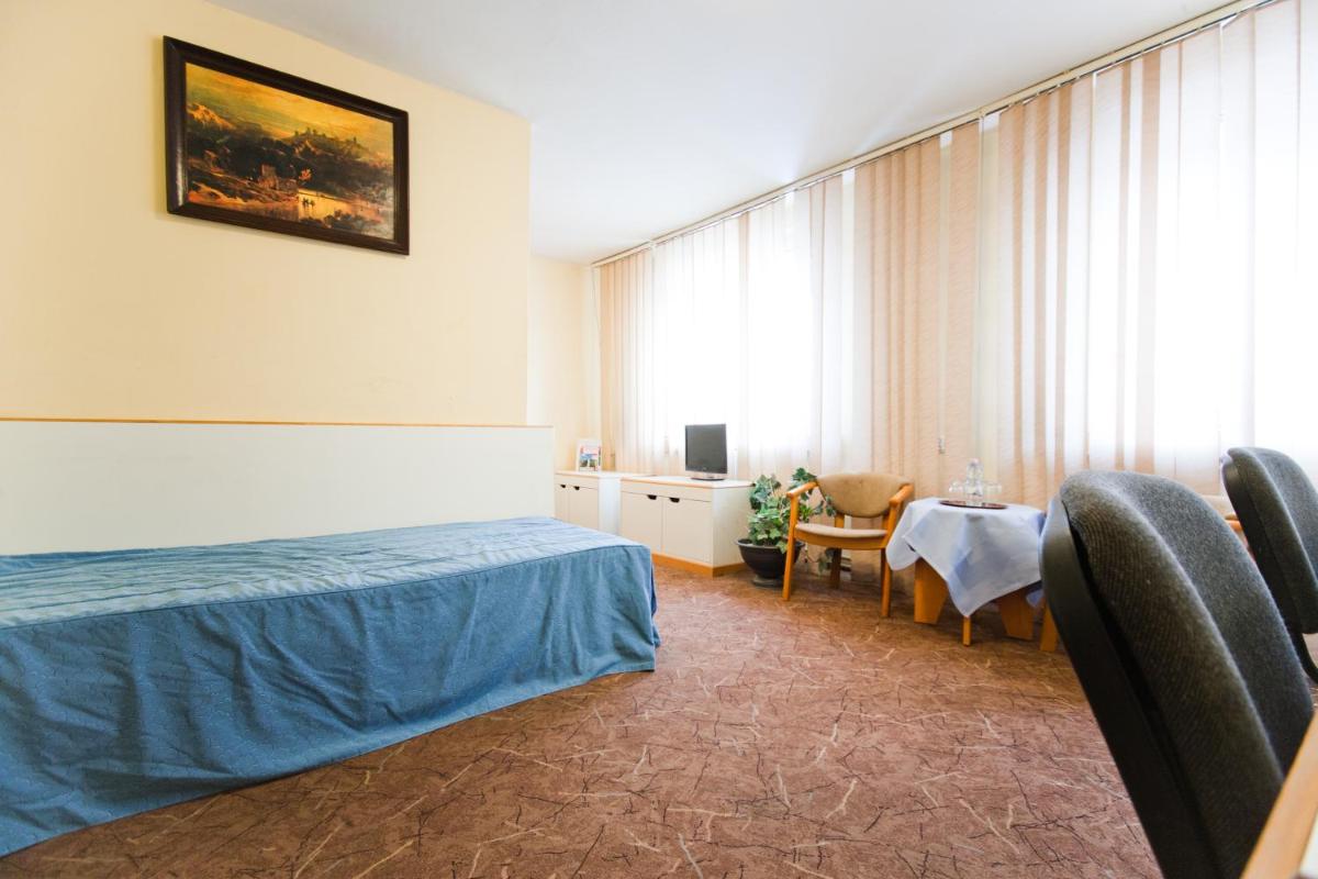 Hostel Malinowski City - Housity
