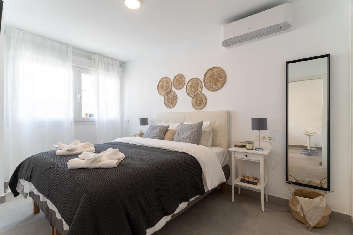 Cala Luxo en Cala de Mijas a metros del mar - Housity